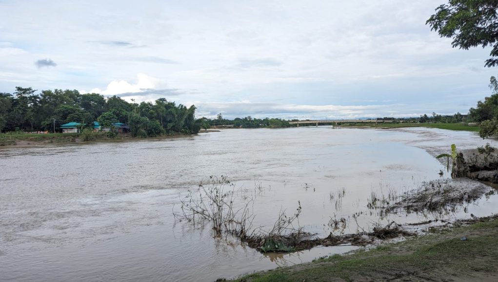 Flood Water Steadily Flood Water Steadily