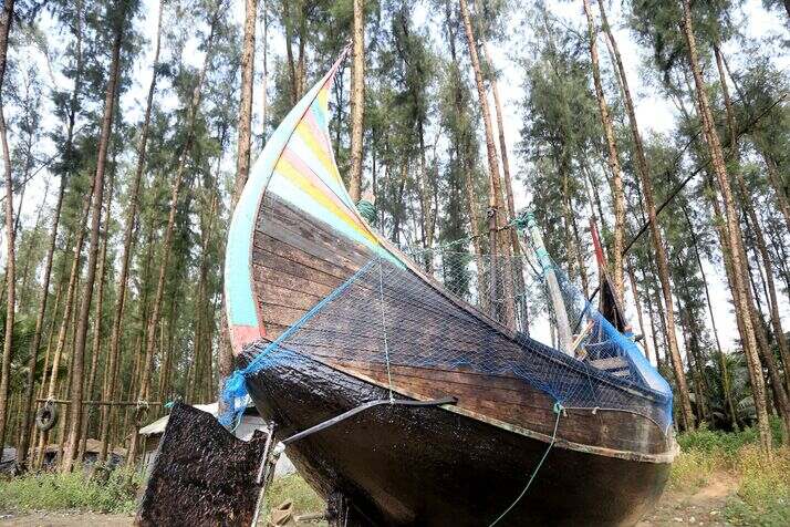 Moon Boat optimized 100