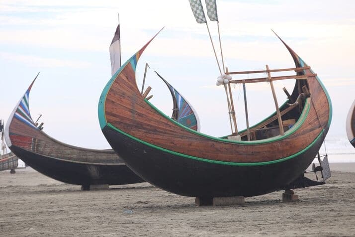 Moon boat 3 optimized 100