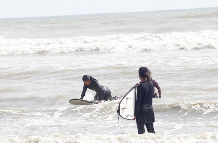 Surfing New 2 optimized 100