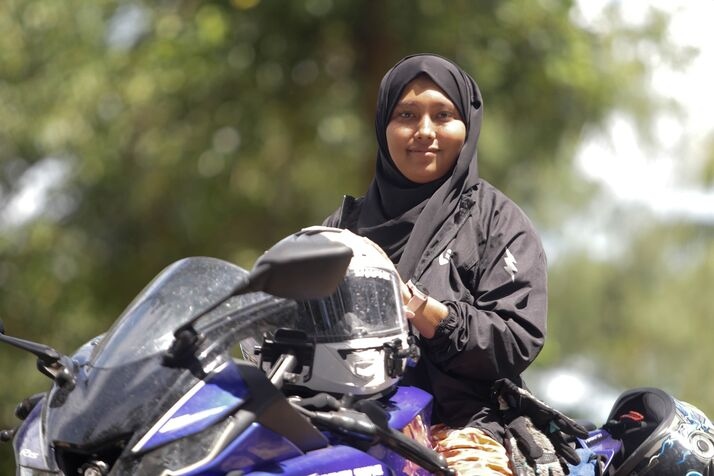 Lady biker 2 optimized 100 1