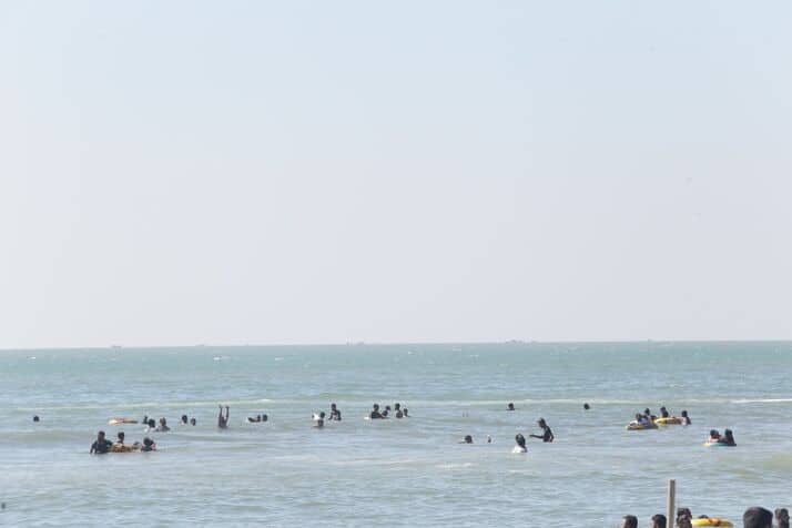 Morning beach 2 optimized 100