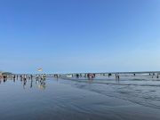 Extreme Heat Keeps Tourists Away From Cox’s Bazar Beach Despite Weekly Holiday