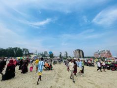 Tourists Keep Cox’s Bazar Beach Busy Even After Eid Holidays End