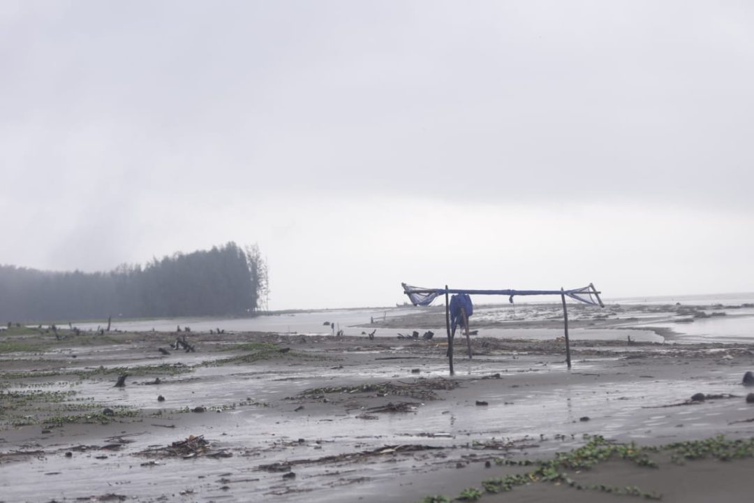 BEACH 8
