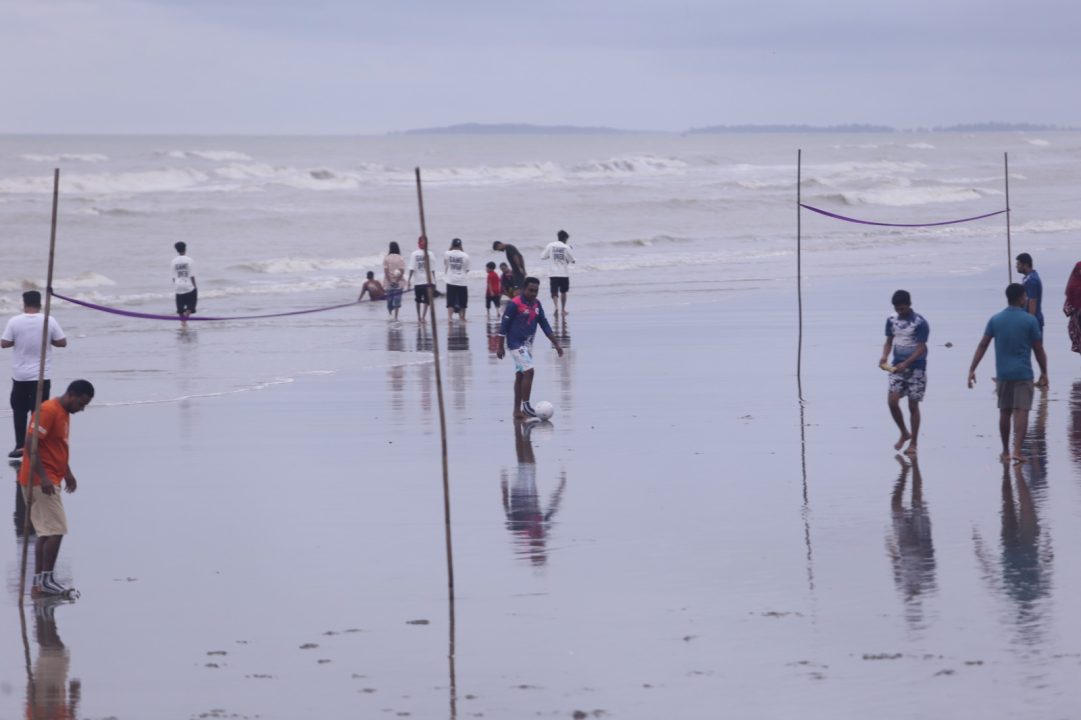 BeachFootball 3