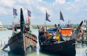 Fishing Ban Ends, but Rough Seas Delay Cox’s Bazar Fishermen’s Return
