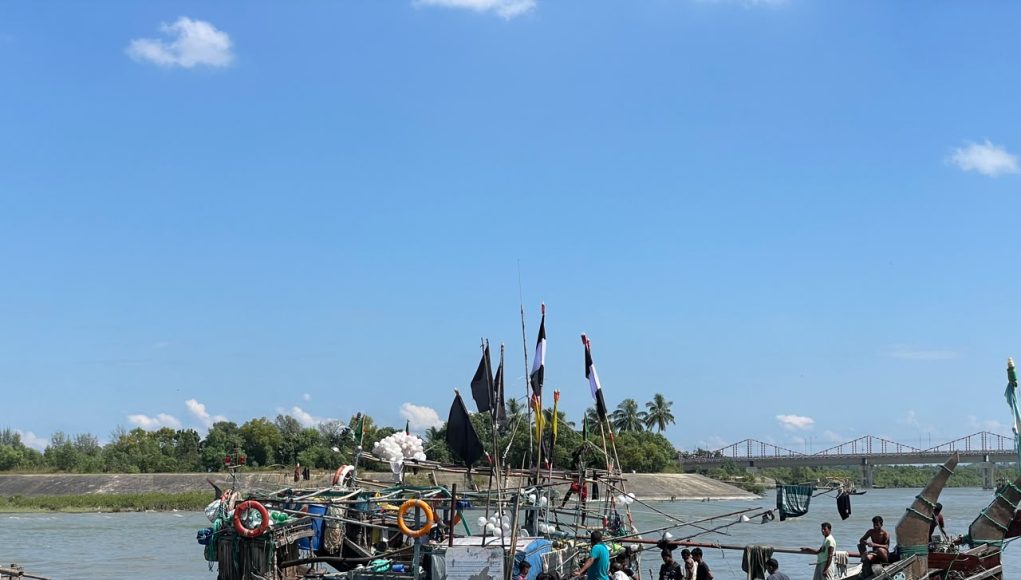 Fishermen Return to Sea After 22-Day Fishing Ban Ends