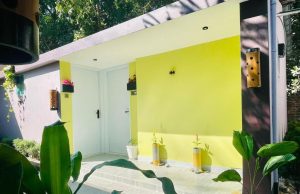 Sun Oasis Resort Draws Interest With Modern Rooms and Marine Drive Location